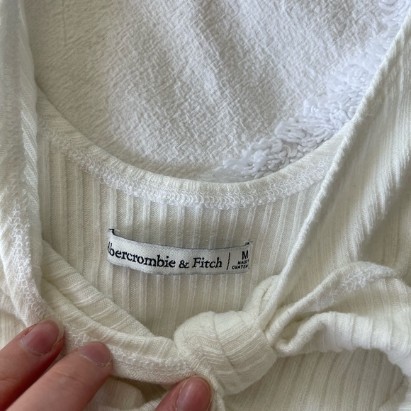 Abercrombie crop tank size M - Picture 3 of 3